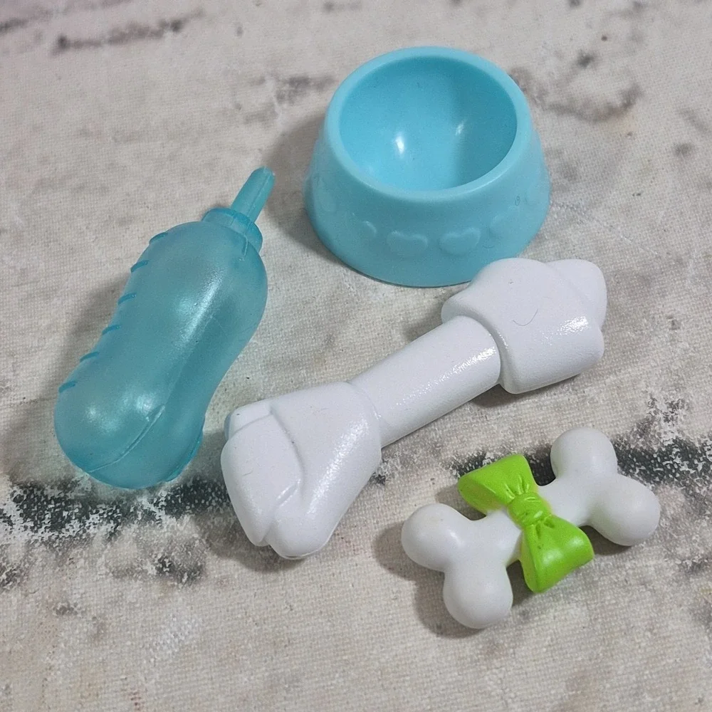 Barbie Pets Puppy Dog Lot Of 6 Figures With Bed Carrier‎ Food Dish Bone Bottle